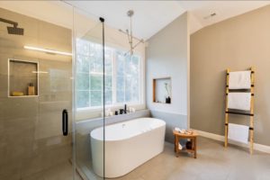 Large bathroom with a window